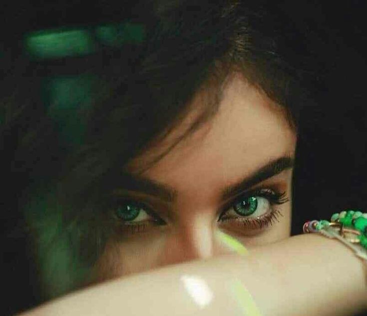 Beautiful Girl Eyes Pic DP