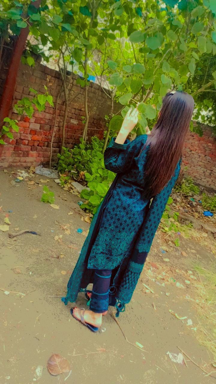 Hidden Face DP For Girls