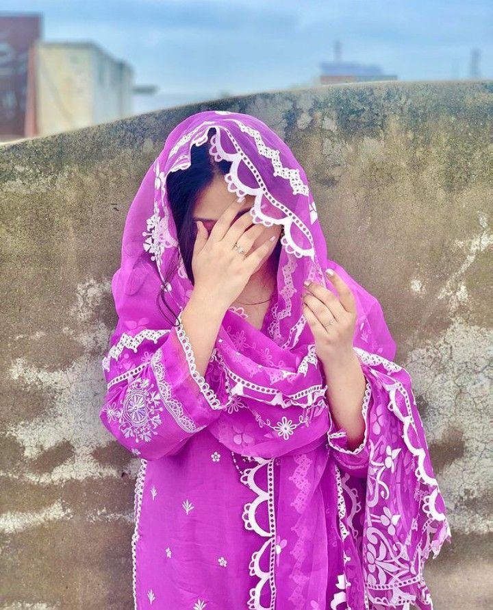 Hidden Face DP For Girls