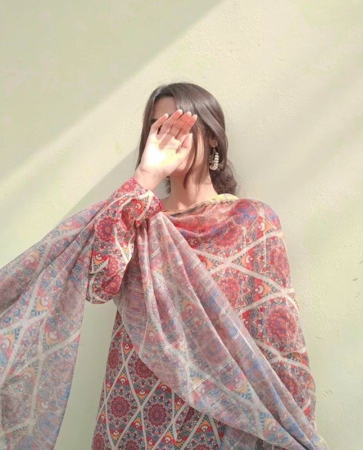 Hidden Face DP For Girls