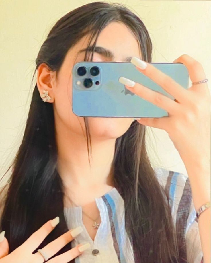 Hidden Face DP For Girls