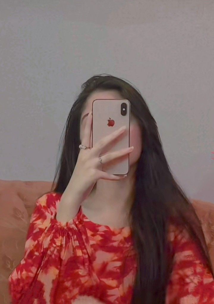 Hidden Face DP For Girls