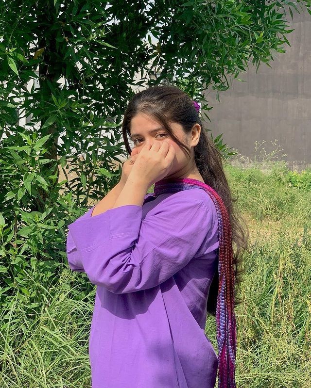 Hidden Face DP For Girls