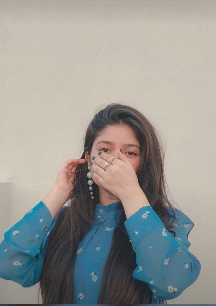 Hidden Face DP For Girls