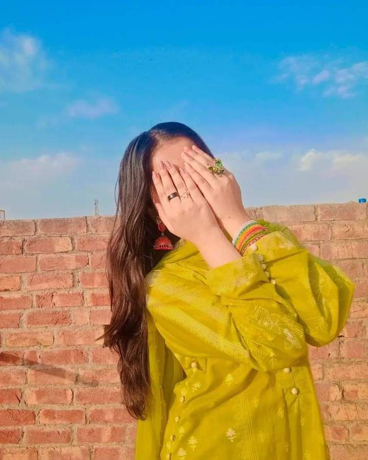 Hidden Face DP For Girls