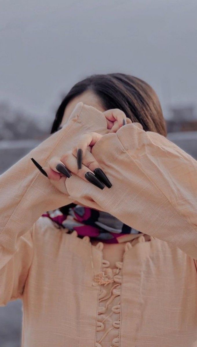 Hidden Face DP For Girls