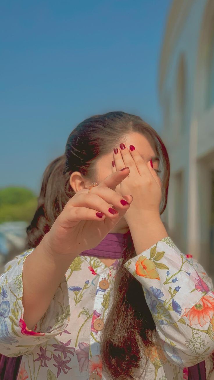 Hidden Face DP For Girls