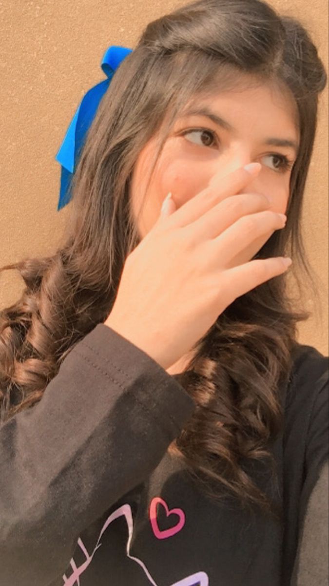 Hidden Face Girl Pic