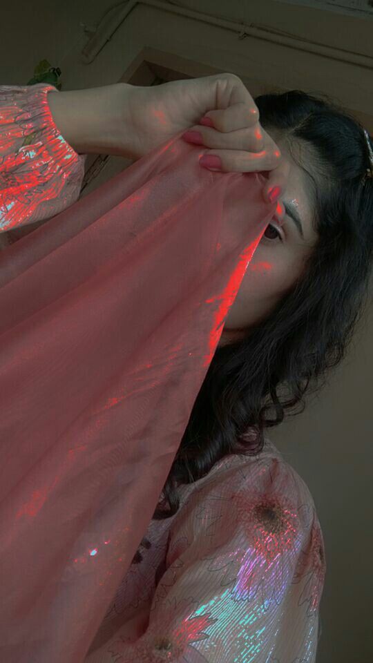Hidden Face Girls DP