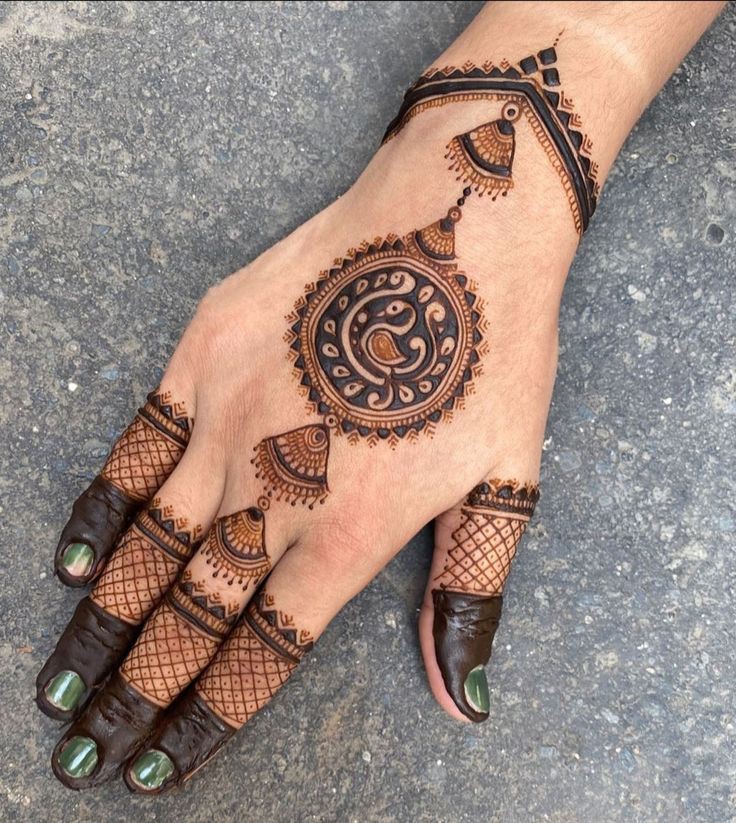 Simple Mehndi Designs Photos Simple Mehndi Designs Photos
